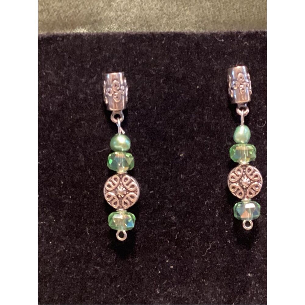 NWOT. Silvertone Post Back Green Crystal Earrings
